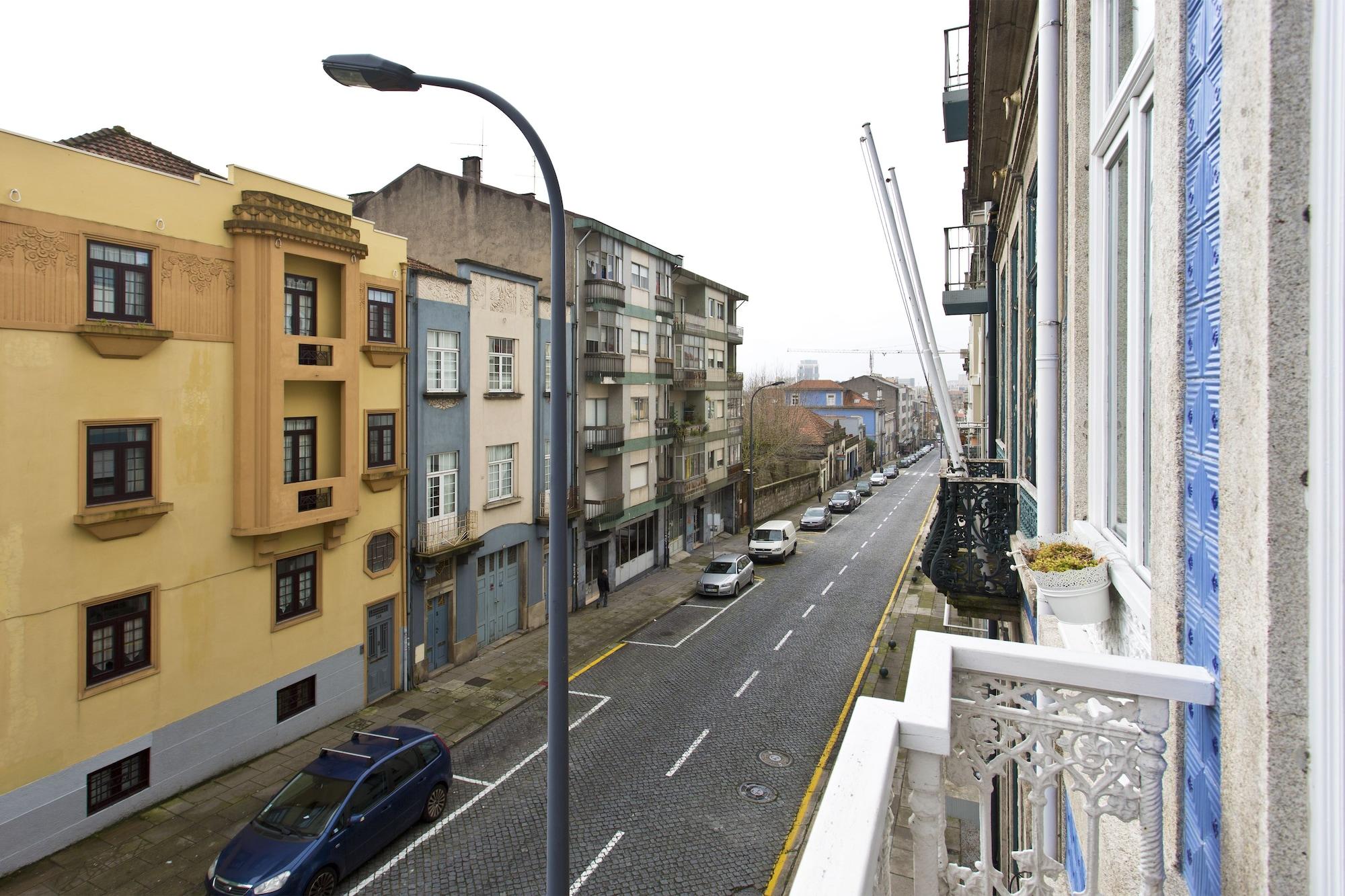 Comfort Charming Cedofeita Bed and breakfast Oporto