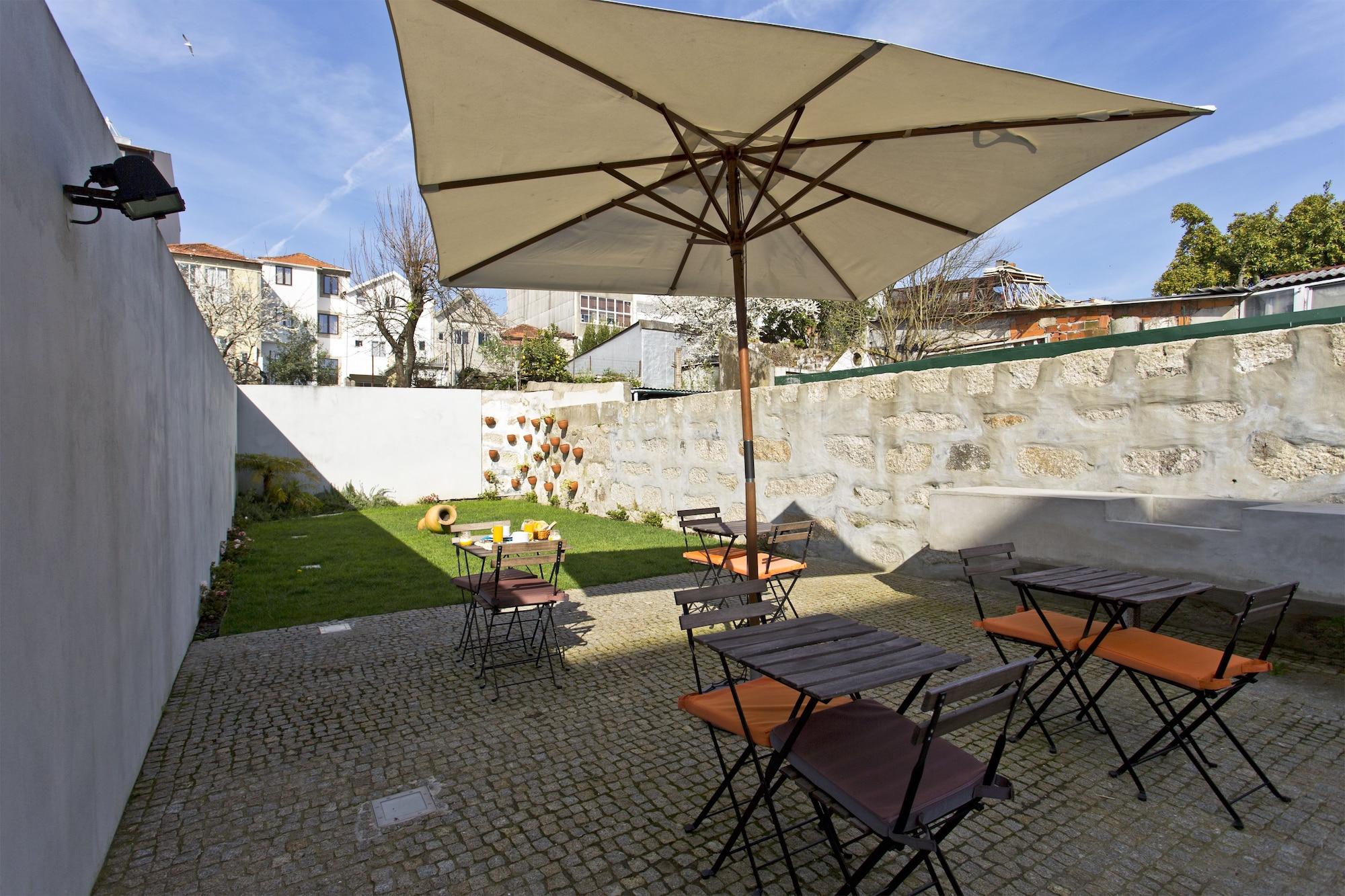 Comfort Charming Cedofeita Alojamento de Acomodação e Pequeno-almoço 2*