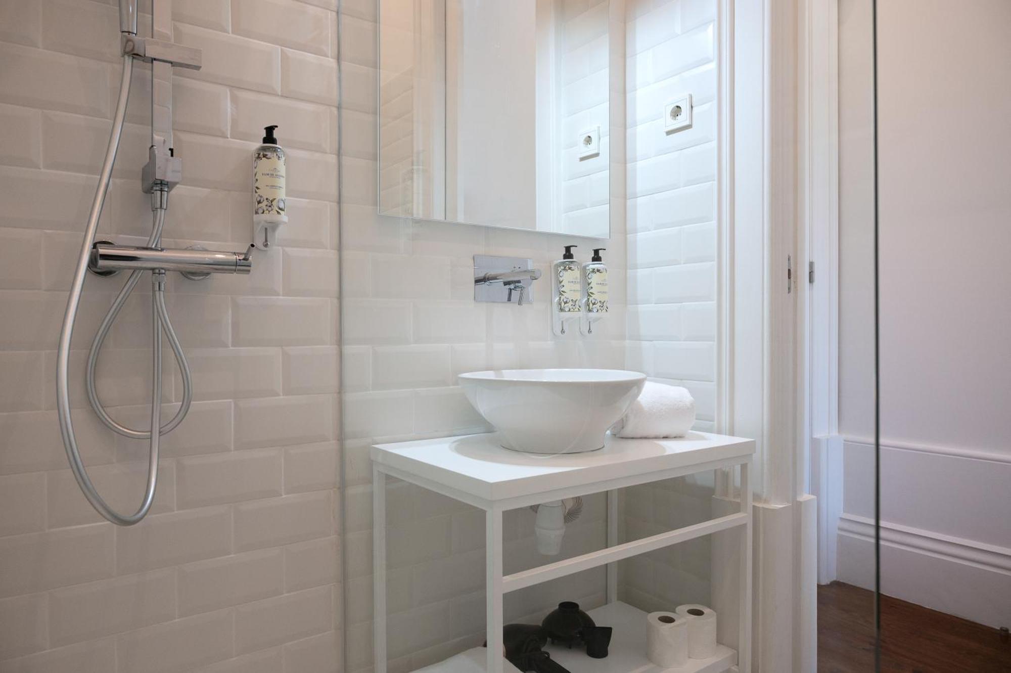 Comfort Charming Cedofeita Bed and breakfast Oporto